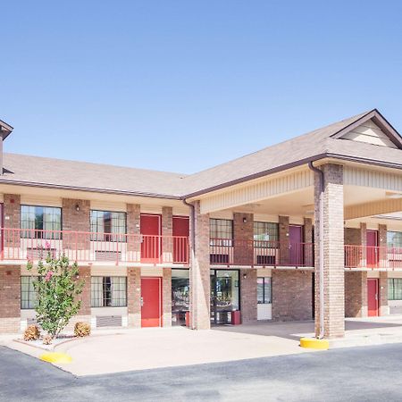 Hotel Super 8 By Wyndham Clinton Exterior foto